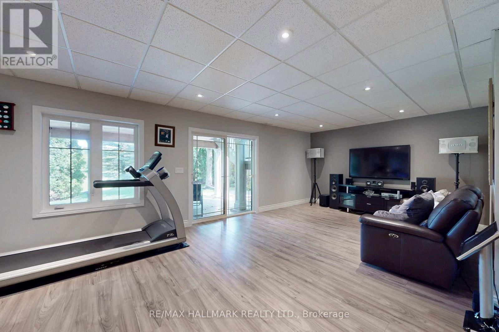 27 EMERALD HEIGHTS DRIVE Image 37