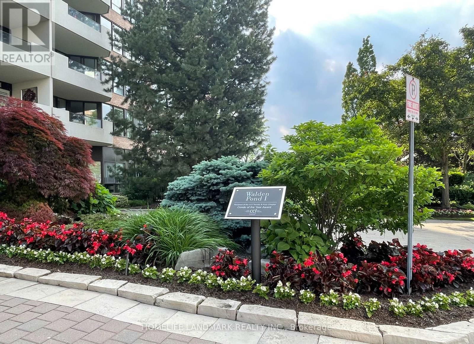 714 - 55 AUSTIN DRIVE Image 3