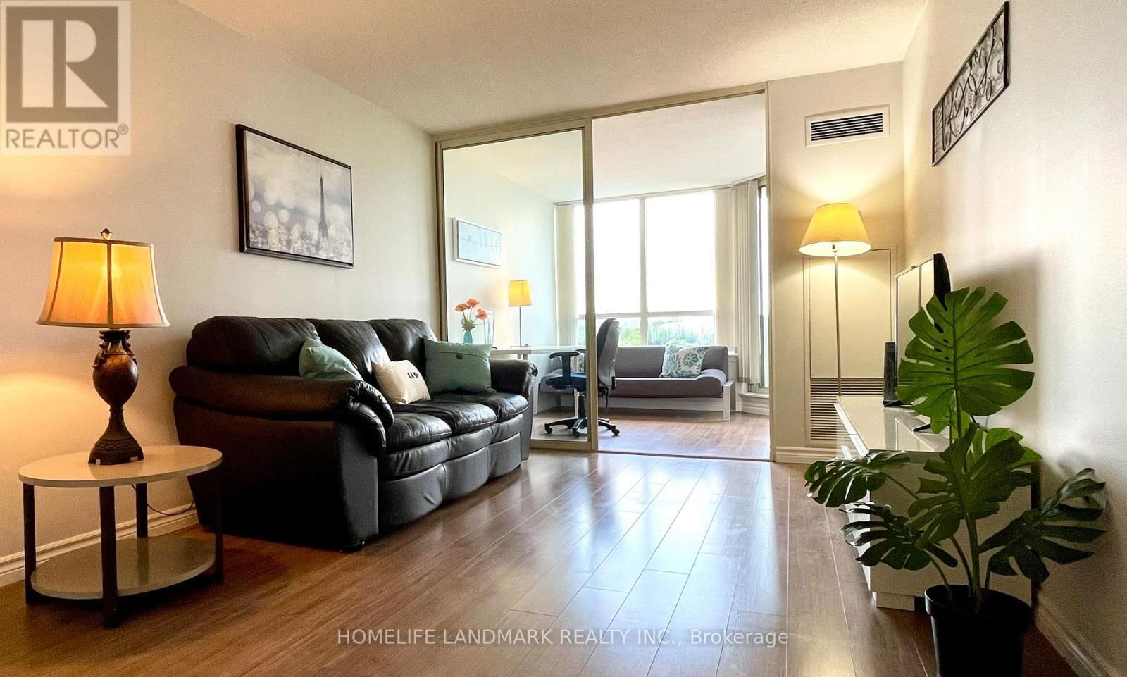714 - 55 AUSTIN DRIVE Image 5