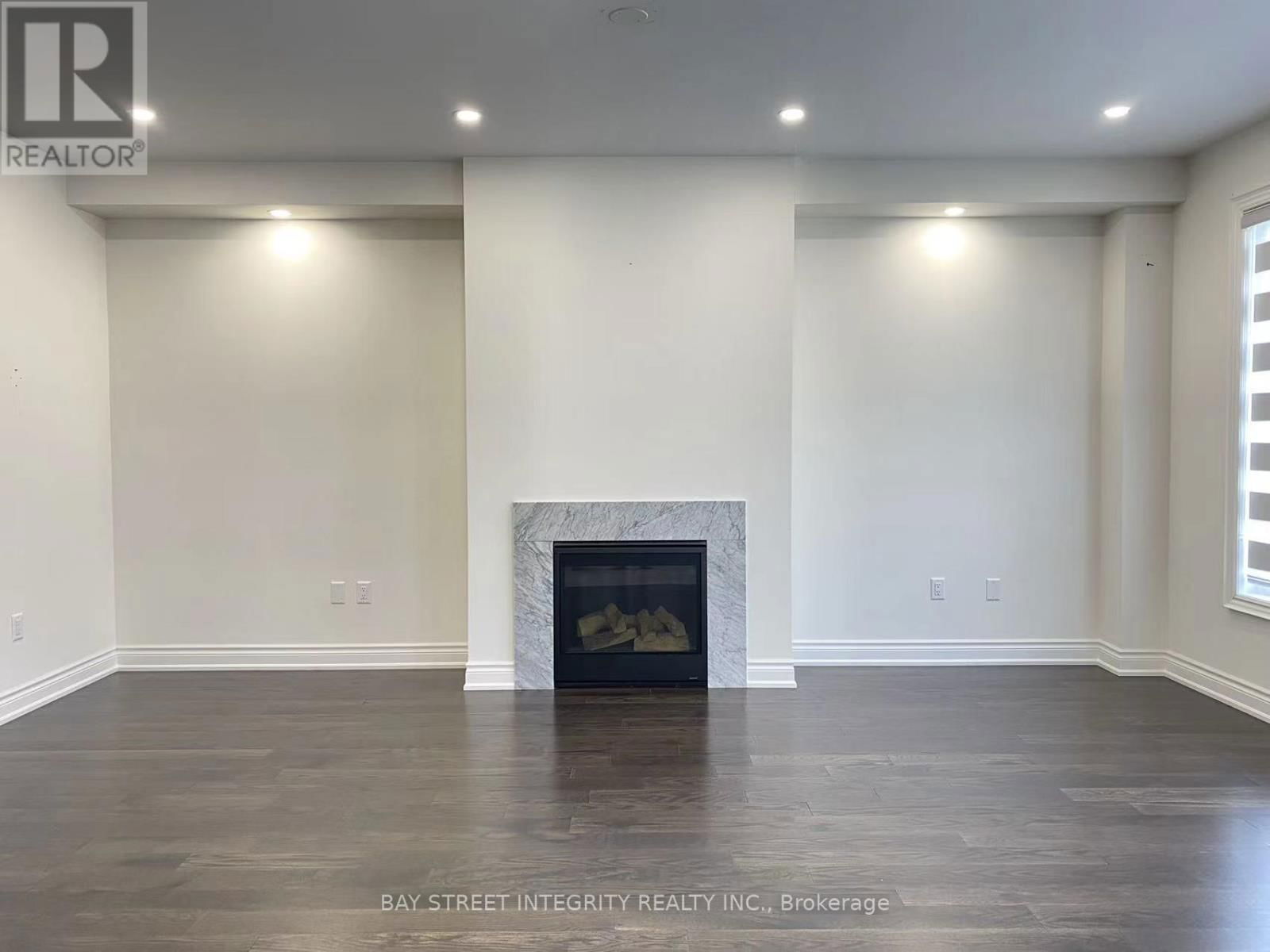 63 TESLA CRESCENT Image 6
