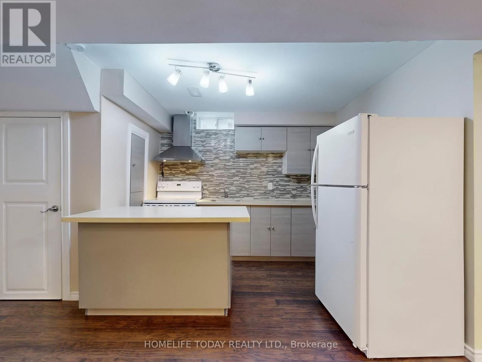 468 ROY RAINEY AVENUE Image 32