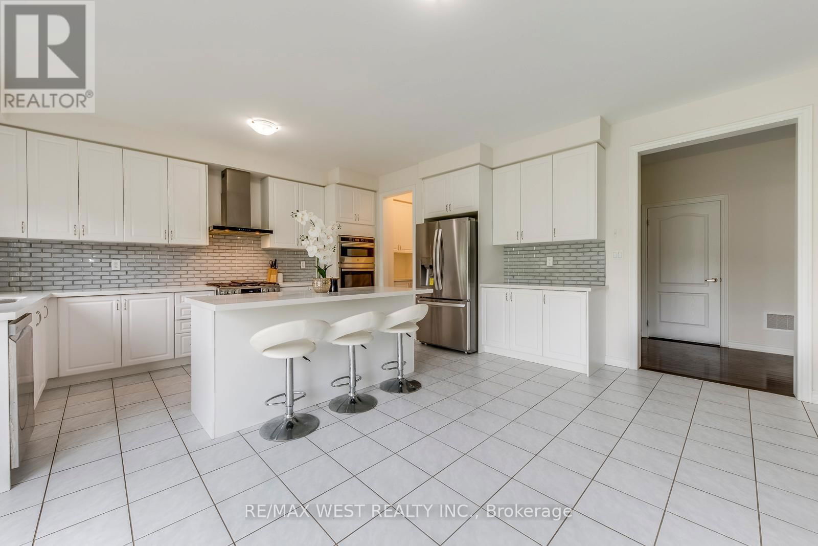 286 DANNY WHEELER BOULEVARD Image 18