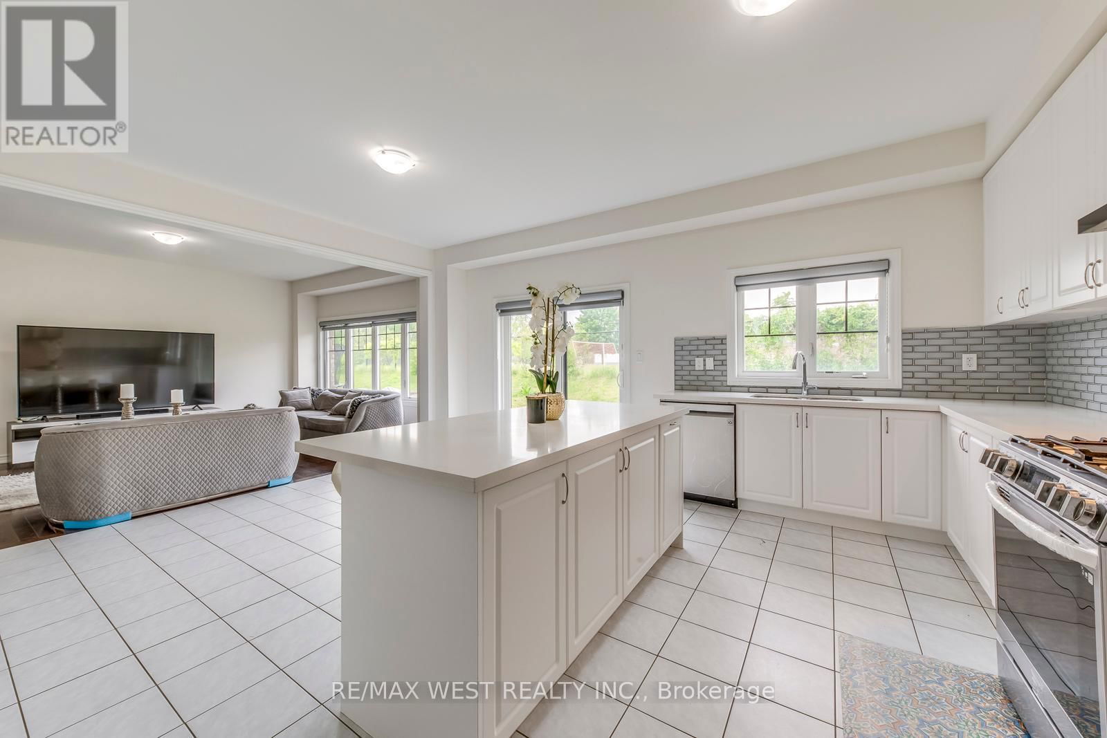 286 DANNY WHEELER BOULEVARD Image 22