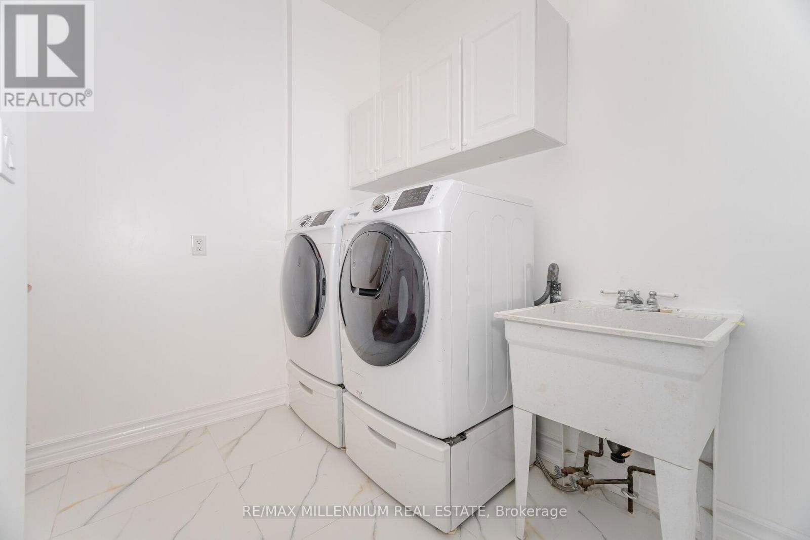 102 LAURIER AVENUE Image 23