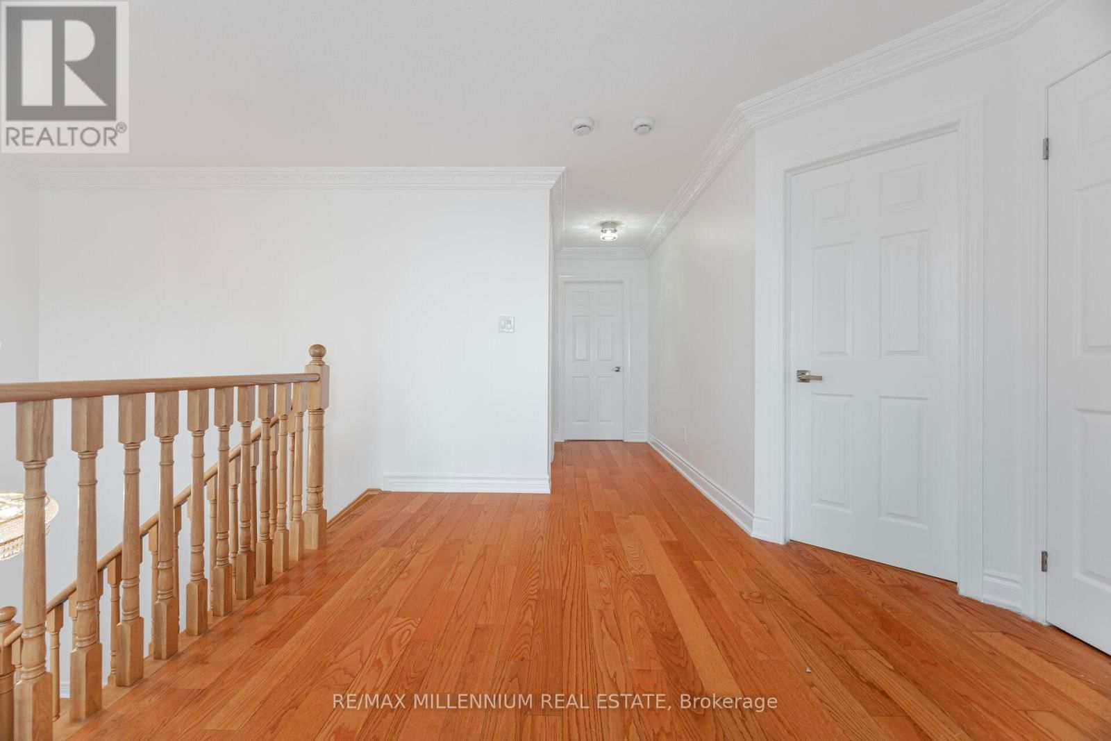 102 LAURIER AVENUE Image 27