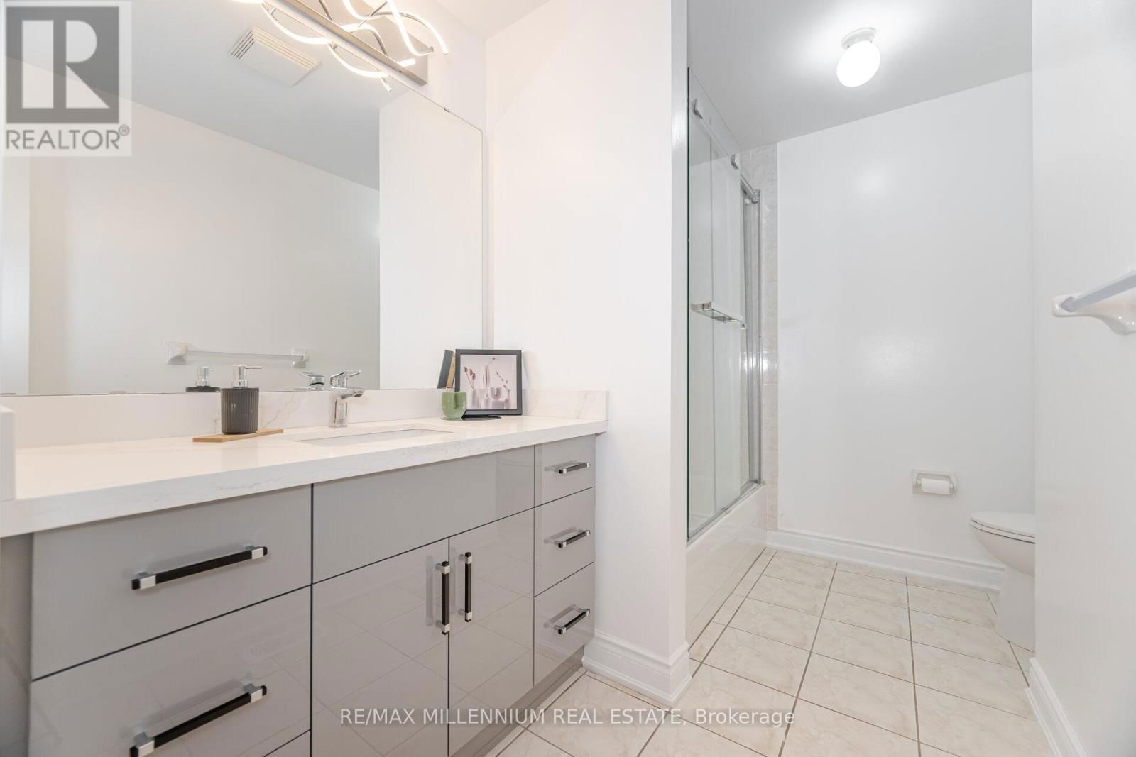102 LAURIER AVENUE Image 41