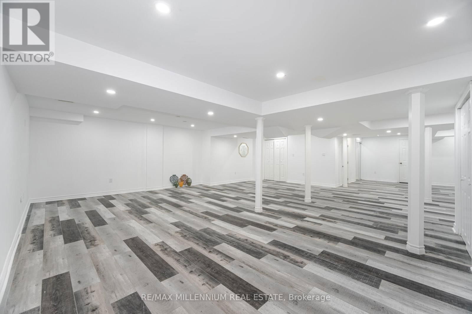 102 LAURIER AVENUE Image 44