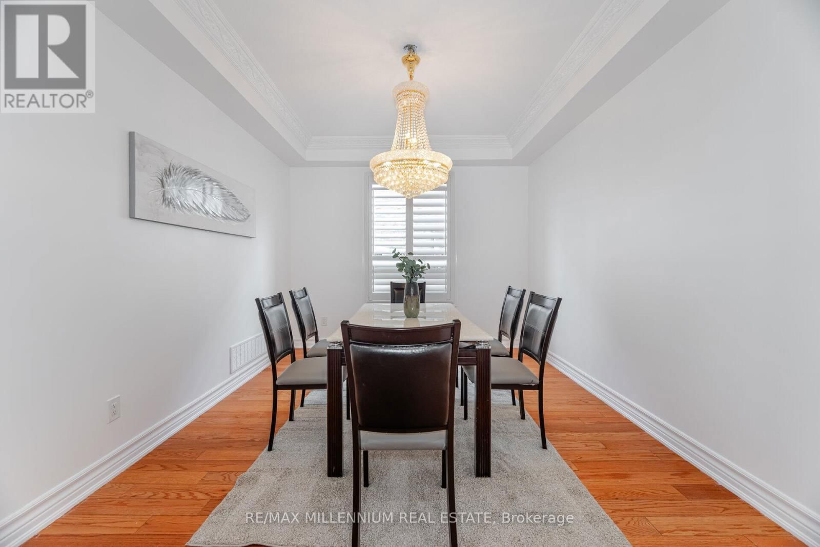 102 LAURIER AVENUE Image 9