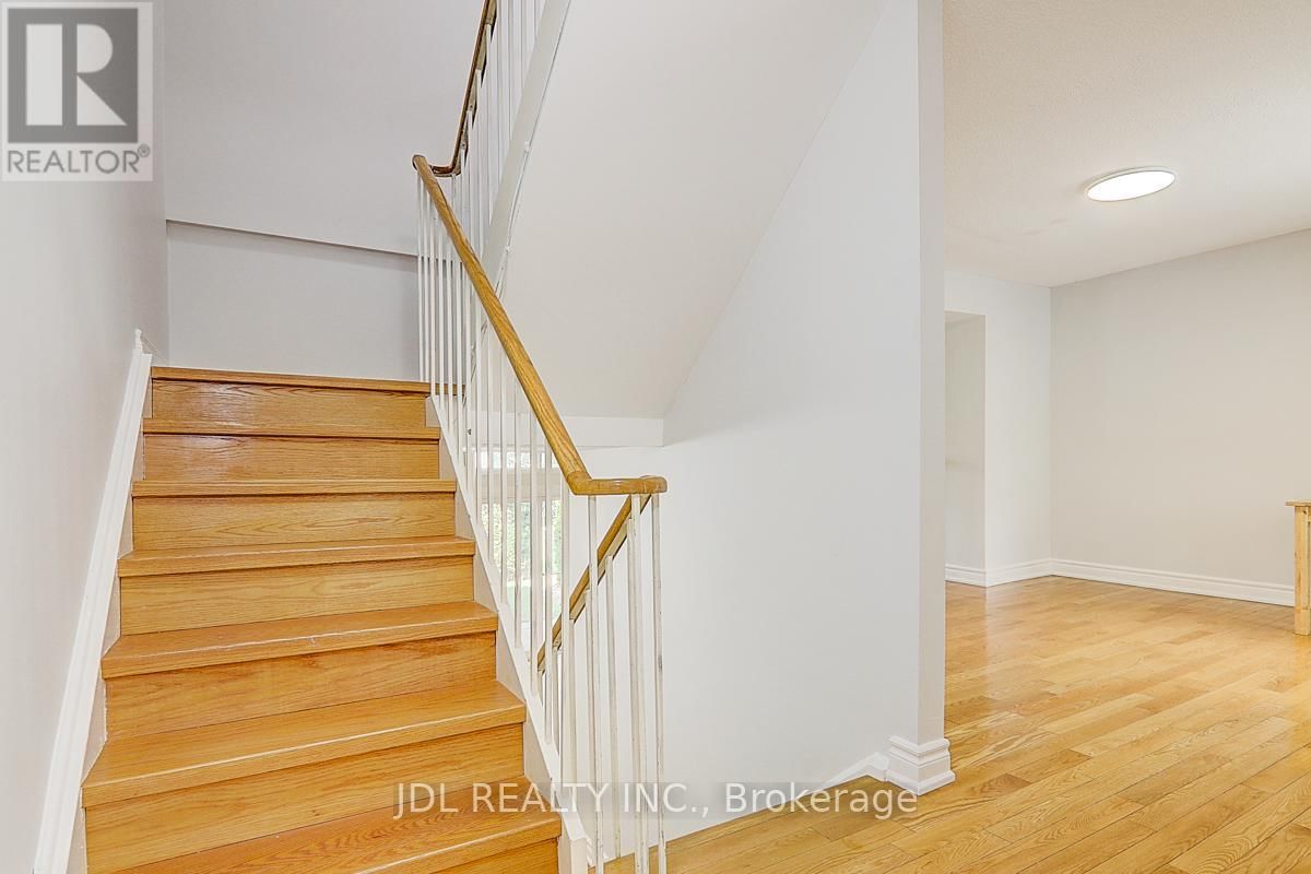 65 - 653 VILLAGE PARKWAY Image 20