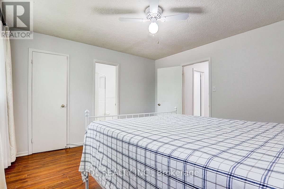 65 - 653 VILLAGE PARKWAY Image 30