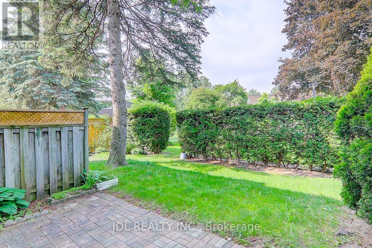 65 - 653 VILLAGE PARKWAY Image 33
