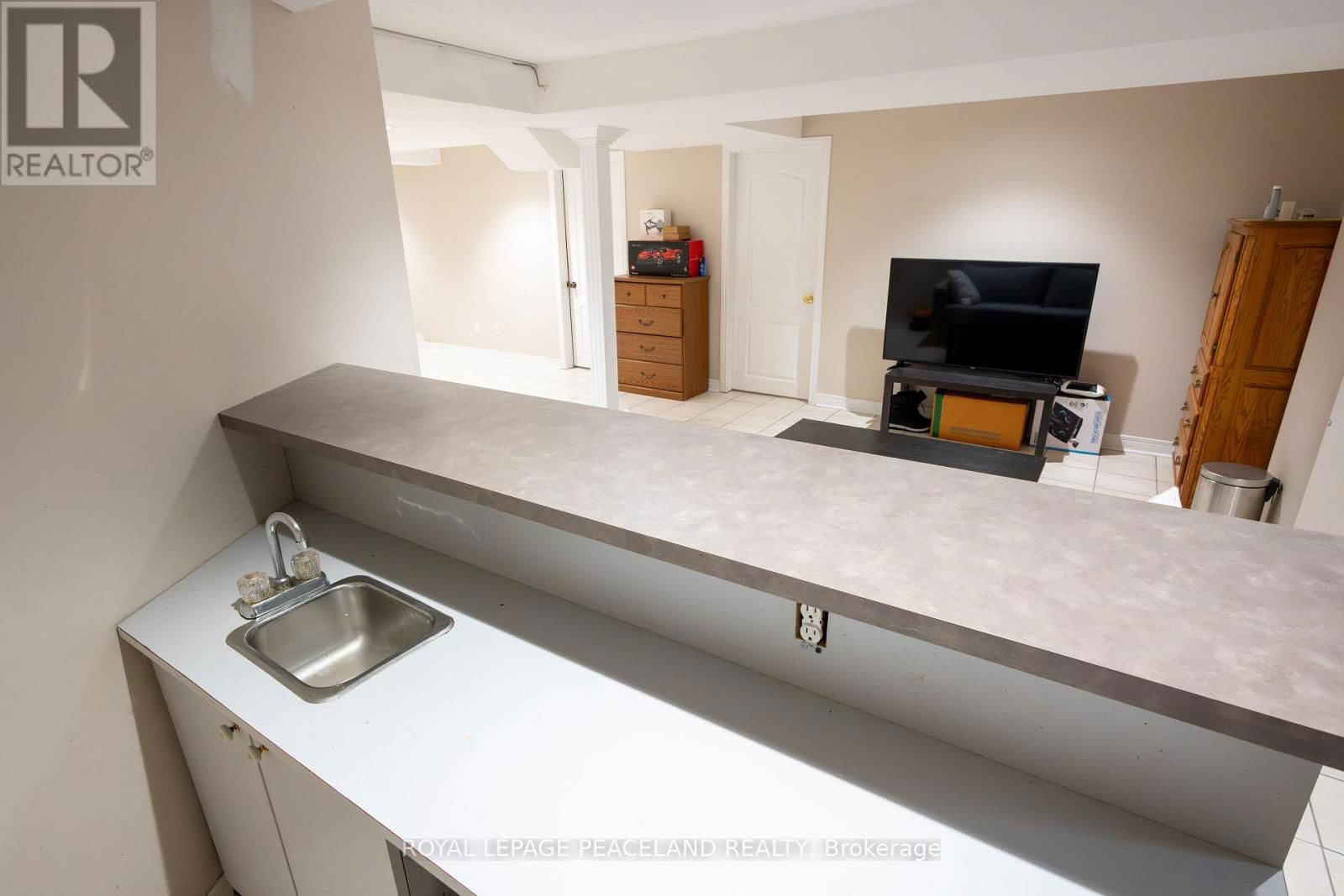107 QUINCE CRESCENT Image 38