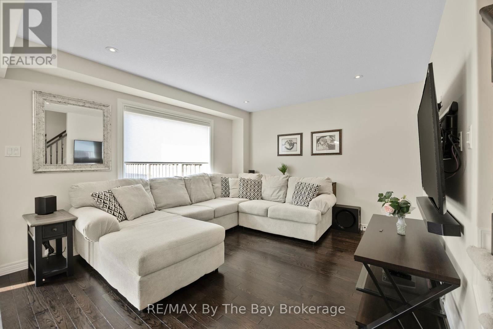 182 BANTING CRESCENT Image 12