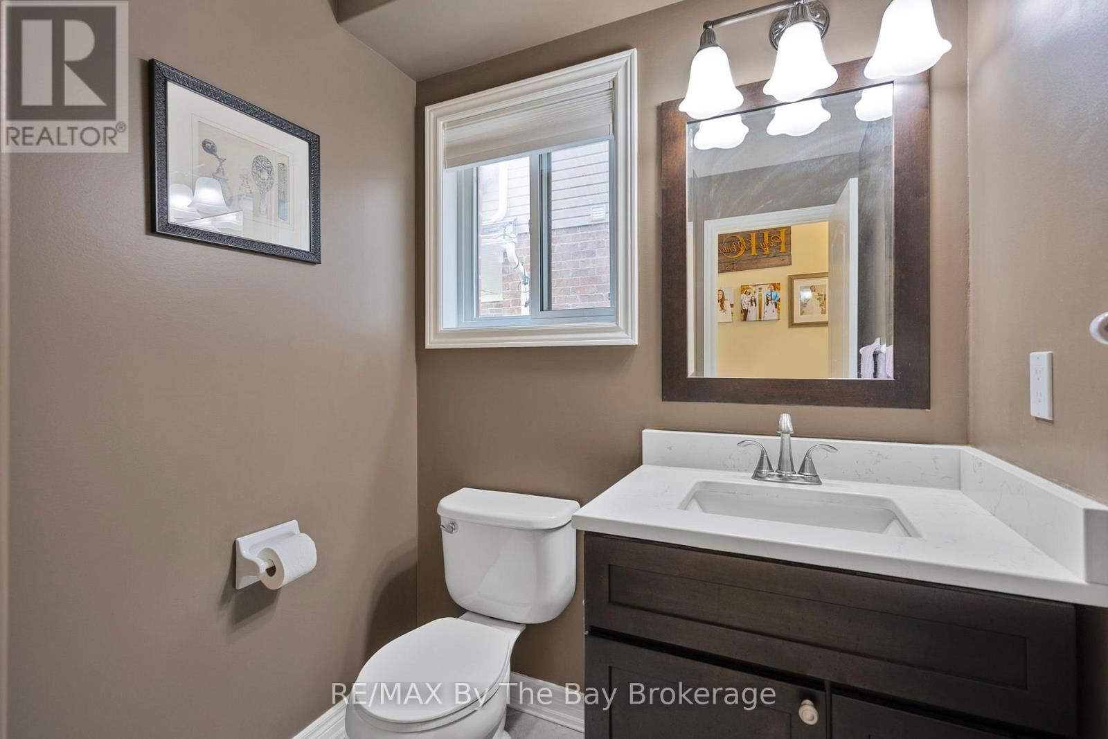 182 BANTING CRESCENT Image 15
