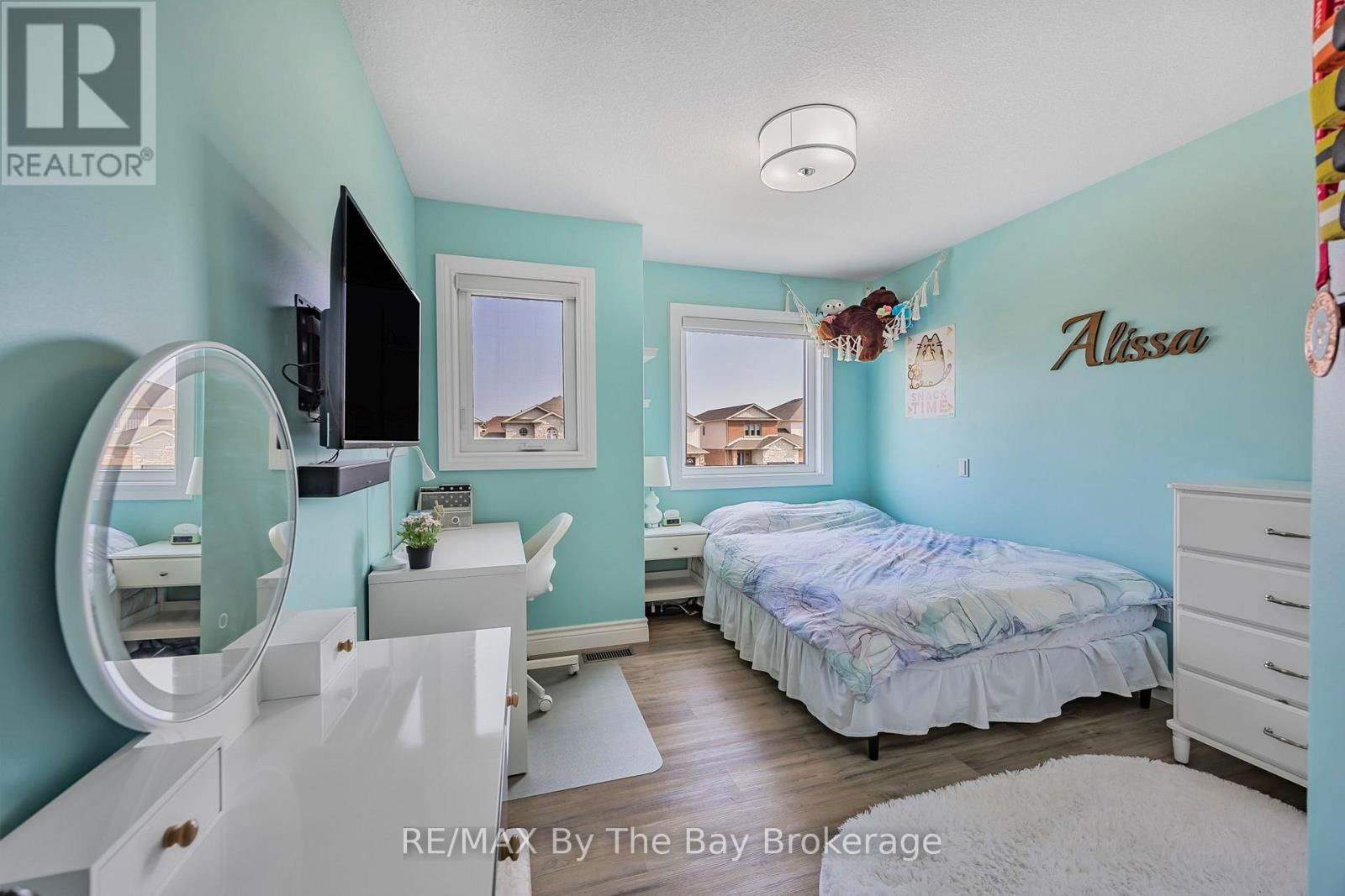 182 BANTING CRESCENT Image 18