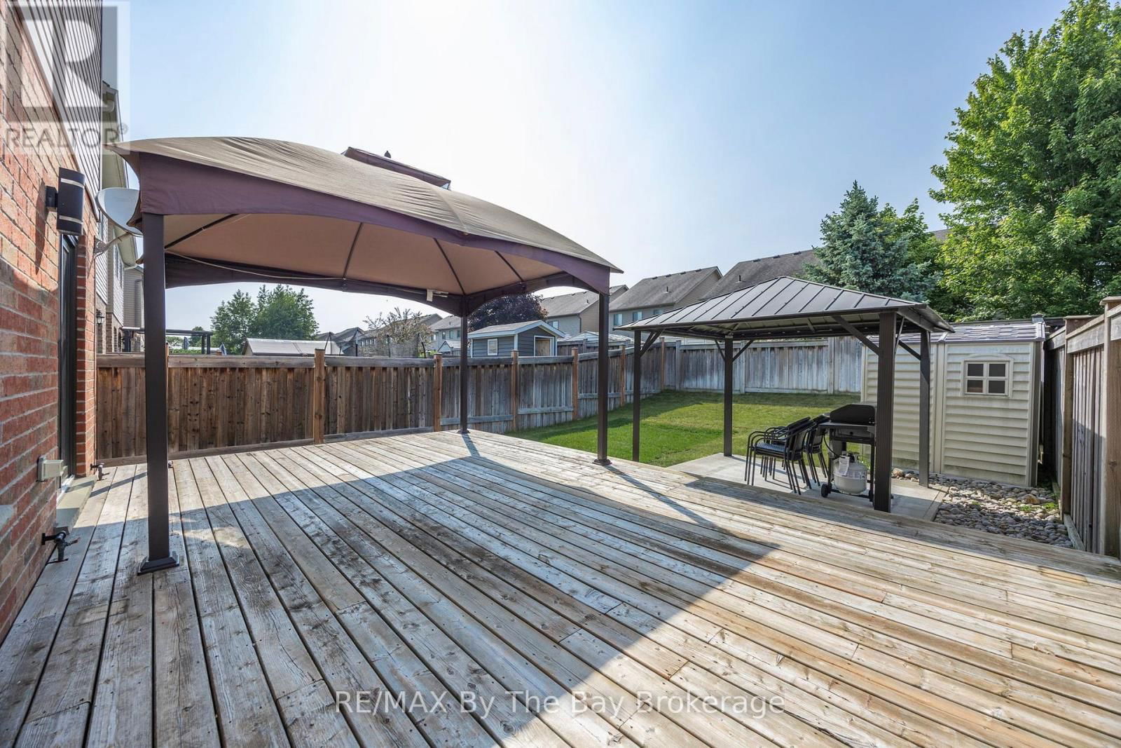 182 BANTING CRESCENT Image 29