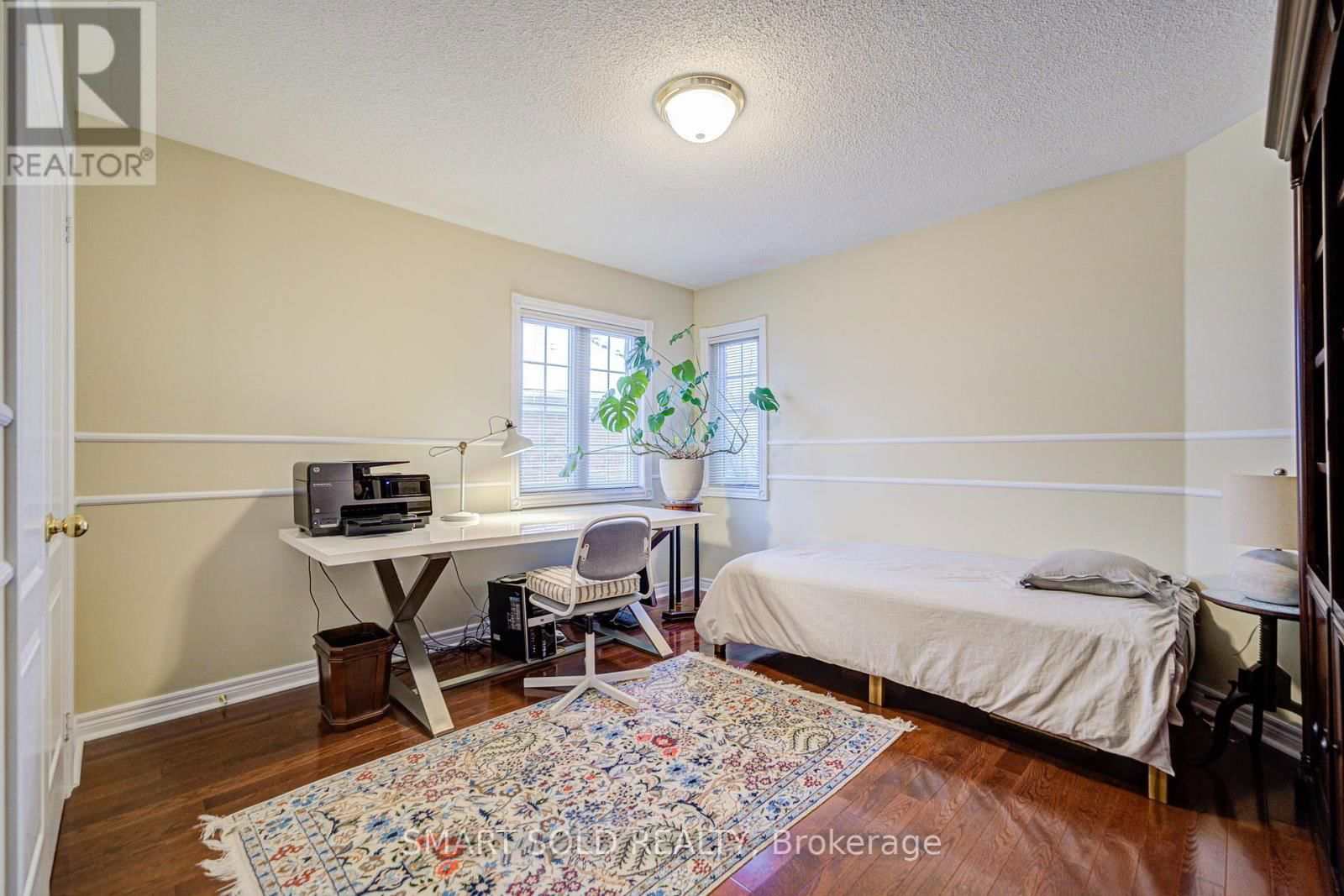 9 ALPINE CRESCENT Image 34