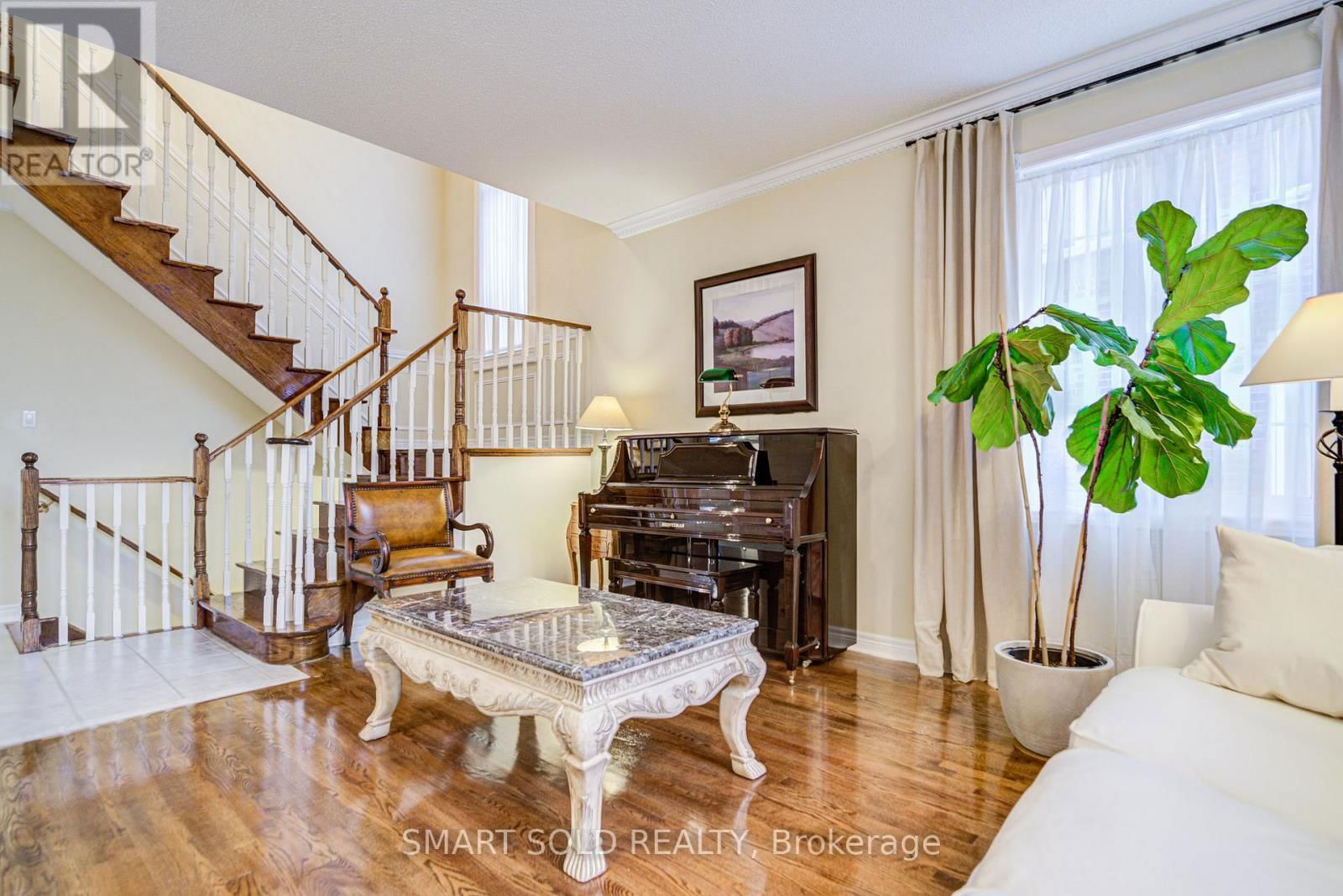 9 ALPINE CRESCENT Image 6