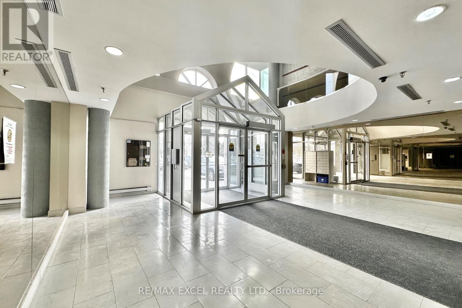 407 - 3950 14TH AVENUE Image 2