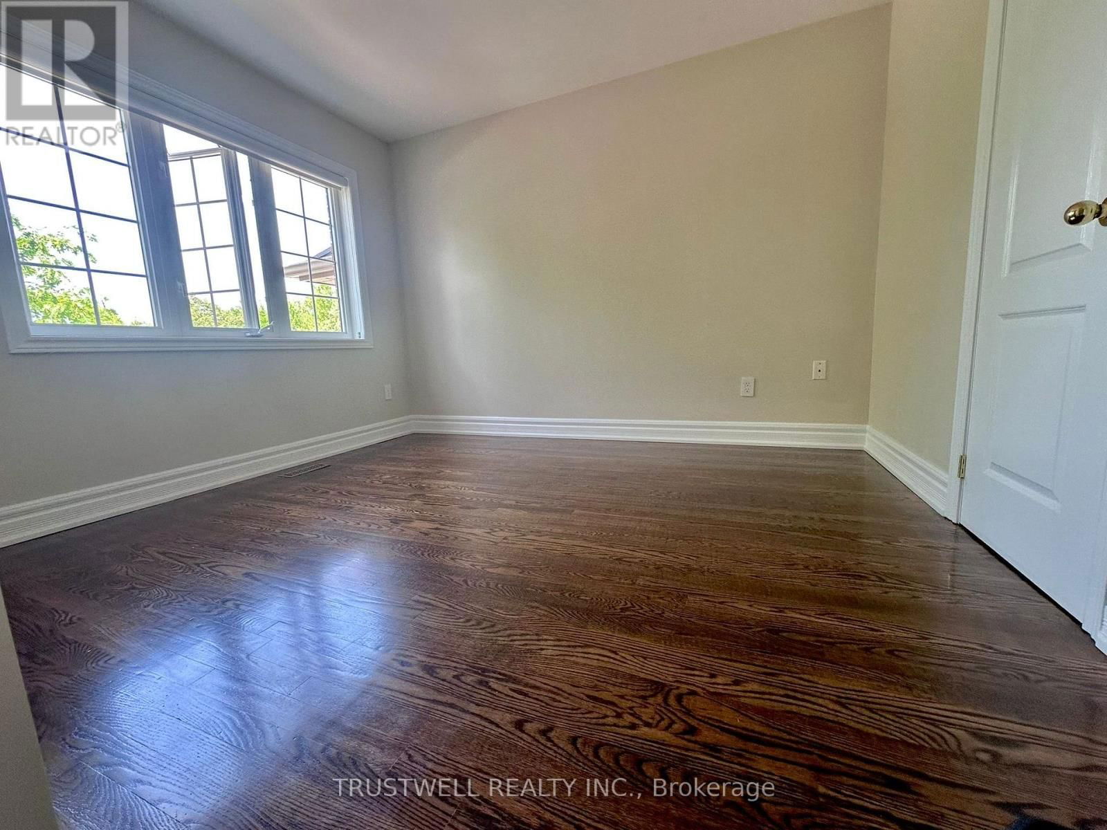 57 EMERY HILL BOULEVARD Image 34