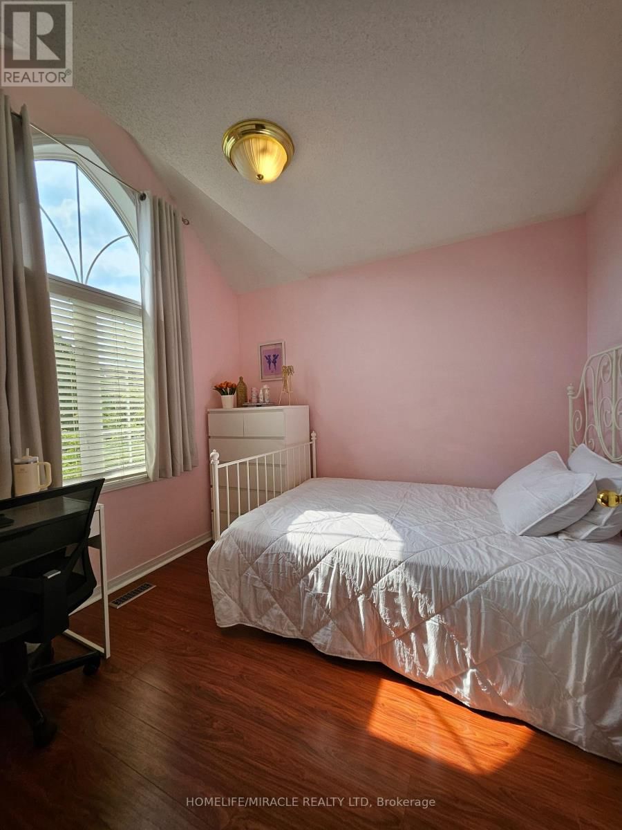 39 EVARIDGE DRIVE Image 24