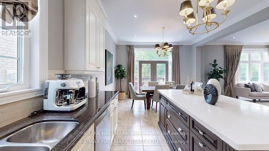 126 SIR STEVENS DRIVE Image 21