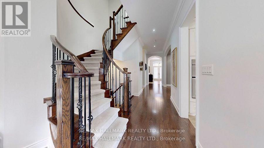 126 SIR STEVENS DRIVE Image 23