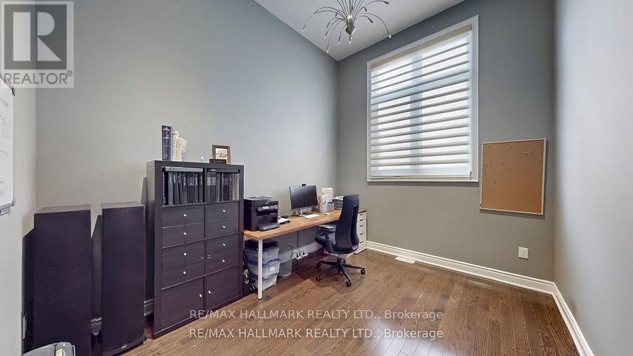 126 SIR STEVENS DRIVE Image 24