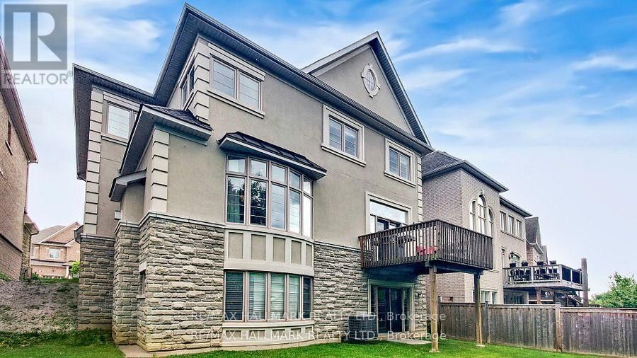 126 SIR STEVENS DRIVE Image 34