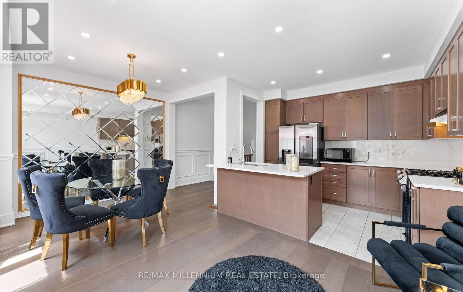 83 CASLEY AVENUE Image 12