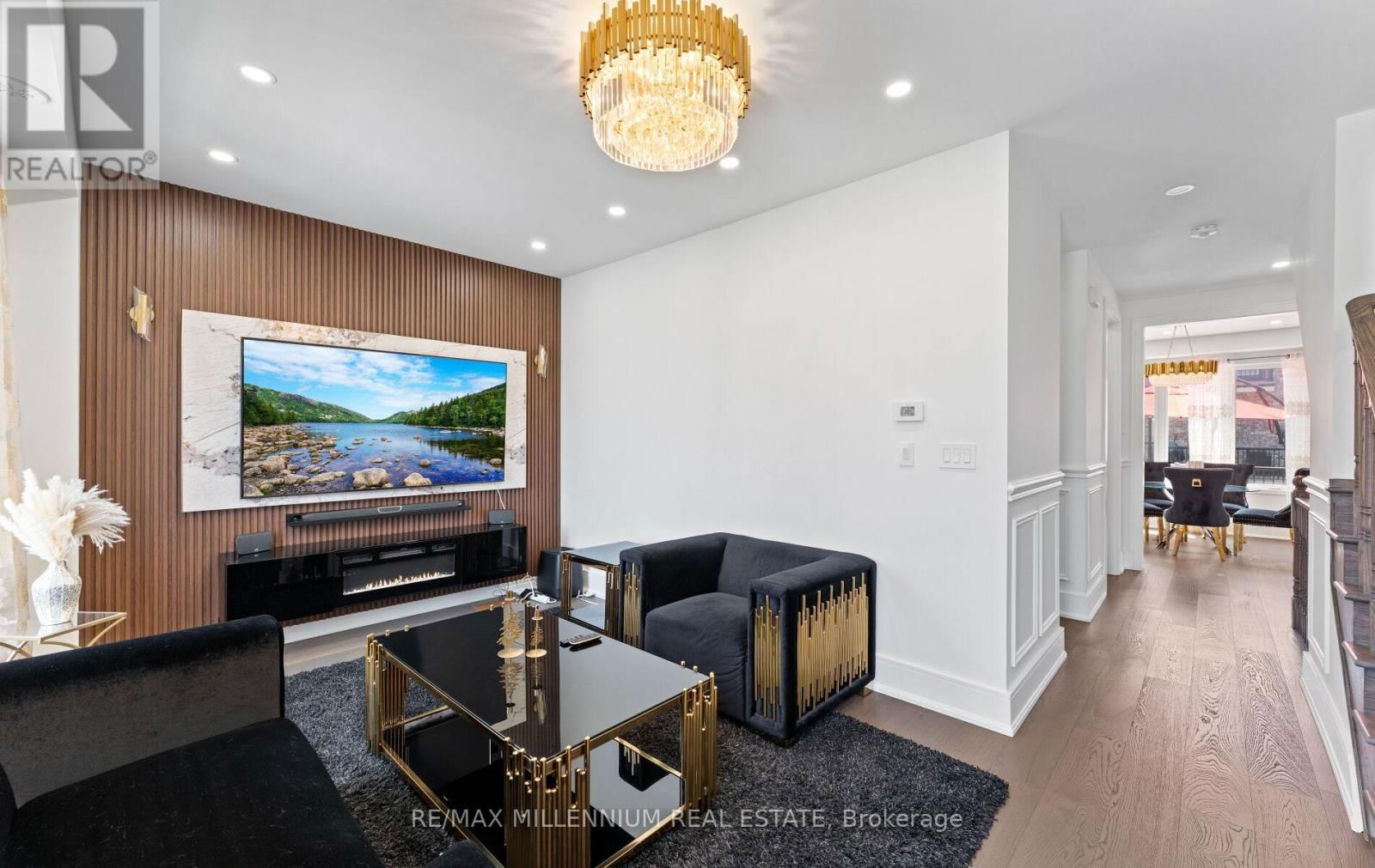 83 CASLEY AVENUE Image 21