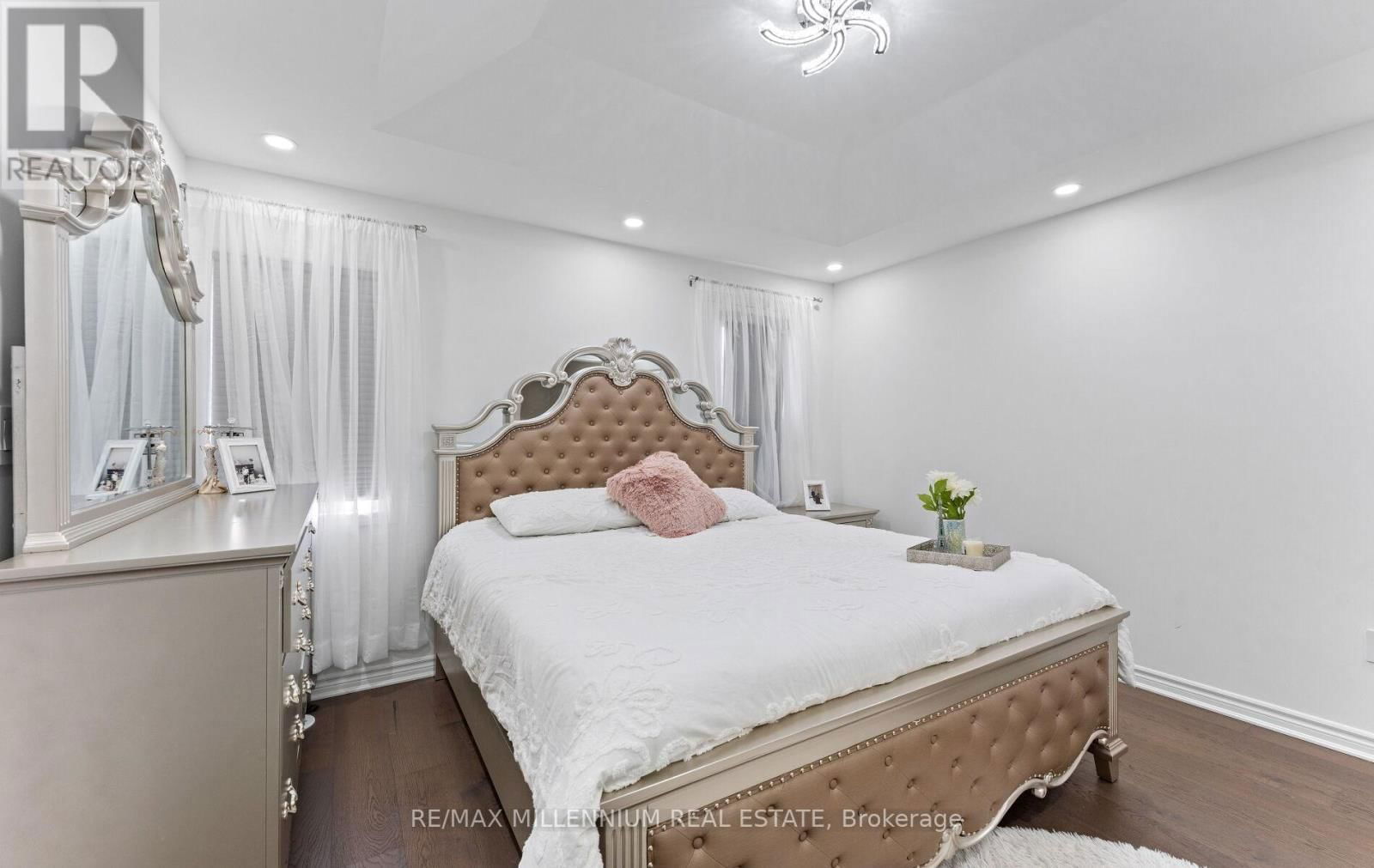 83 CASLEY AVENUE Image 27