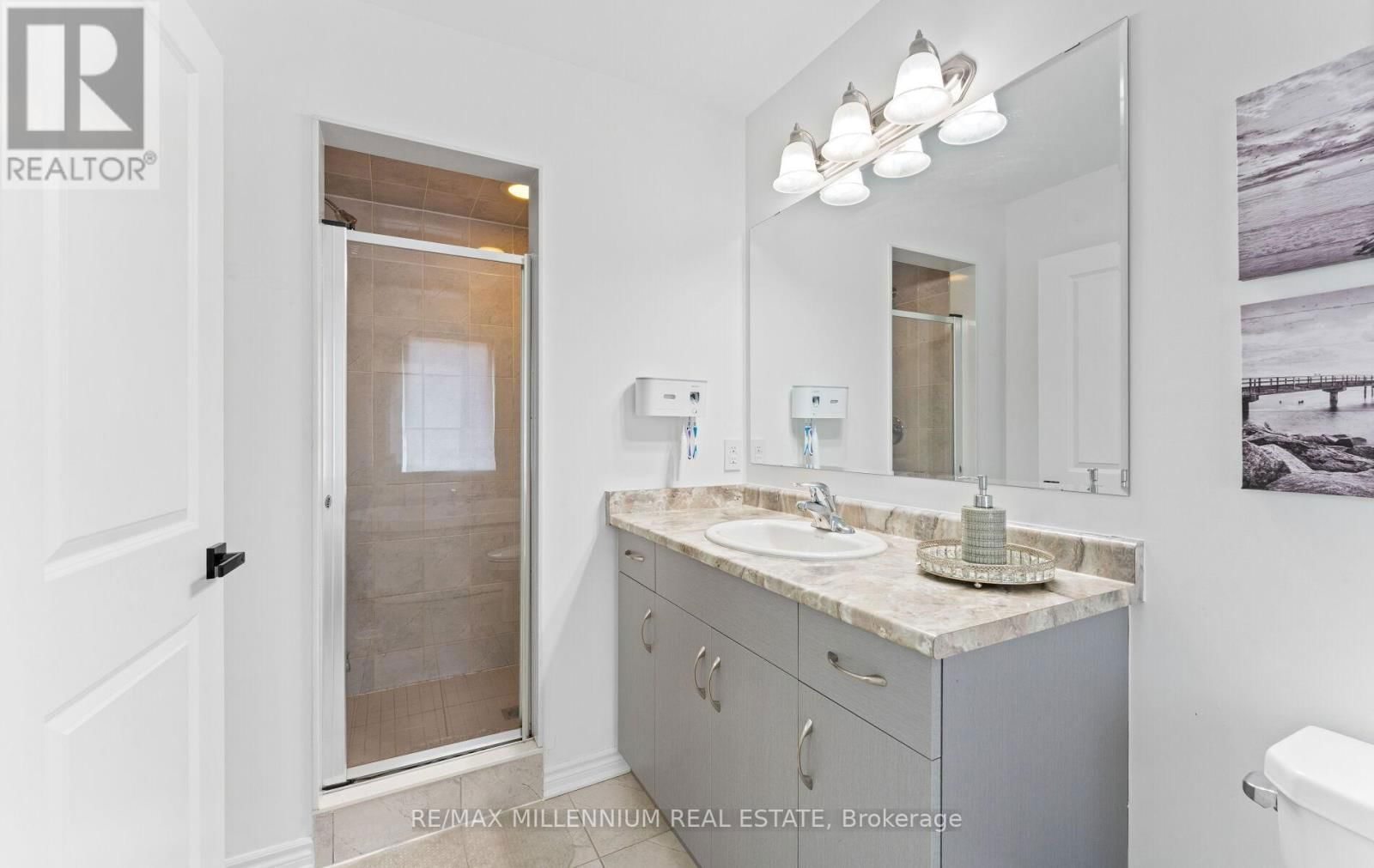 83 CASLEY AVENUE Image 30