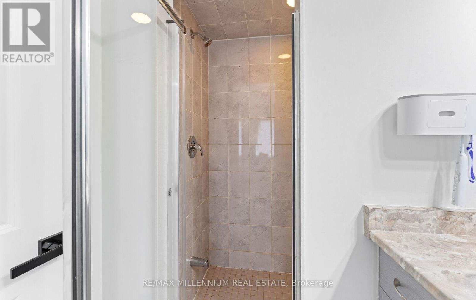 83 CASLEY AVENUE Image 31
