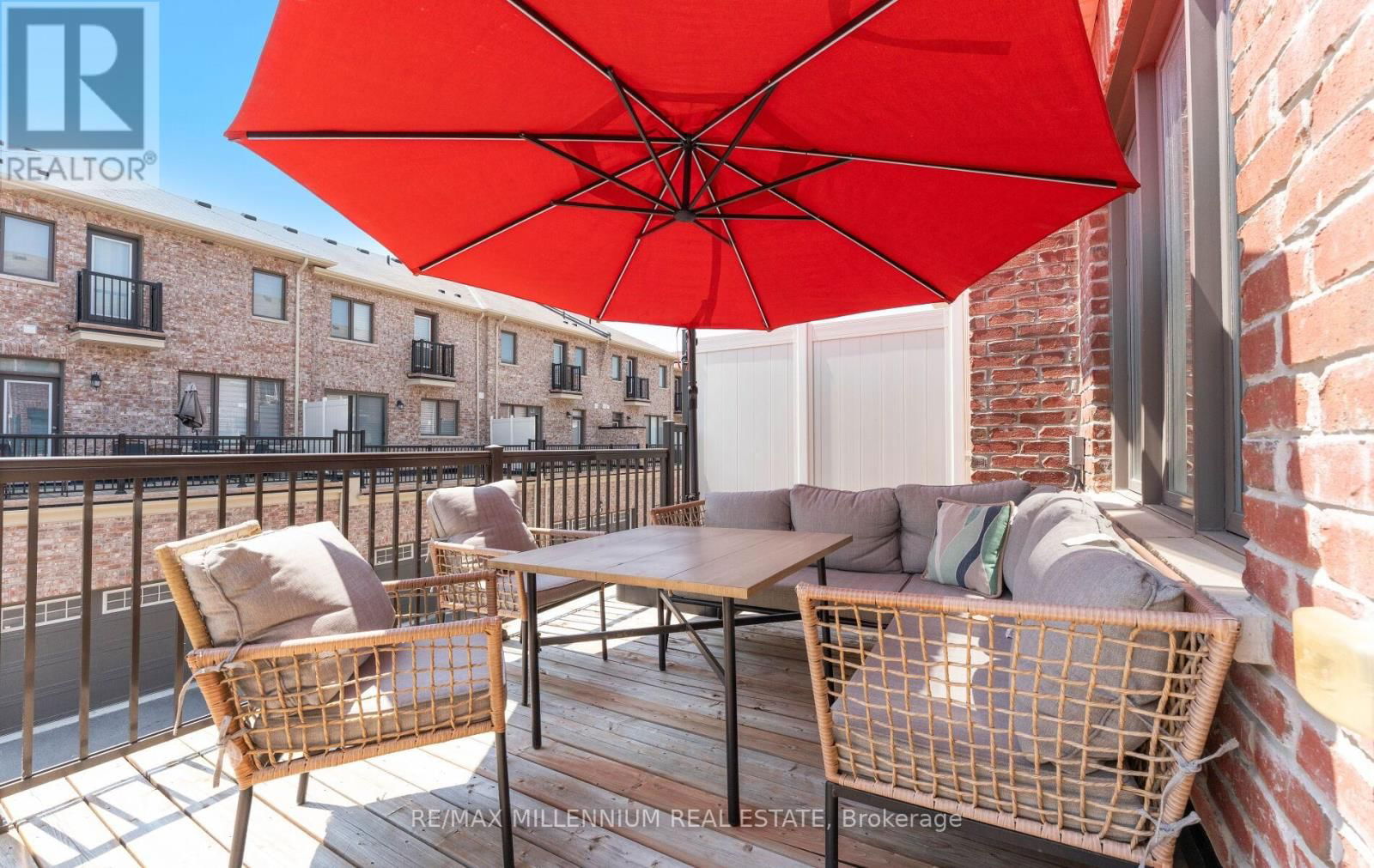 83 CASLEY AVENUE Image 34