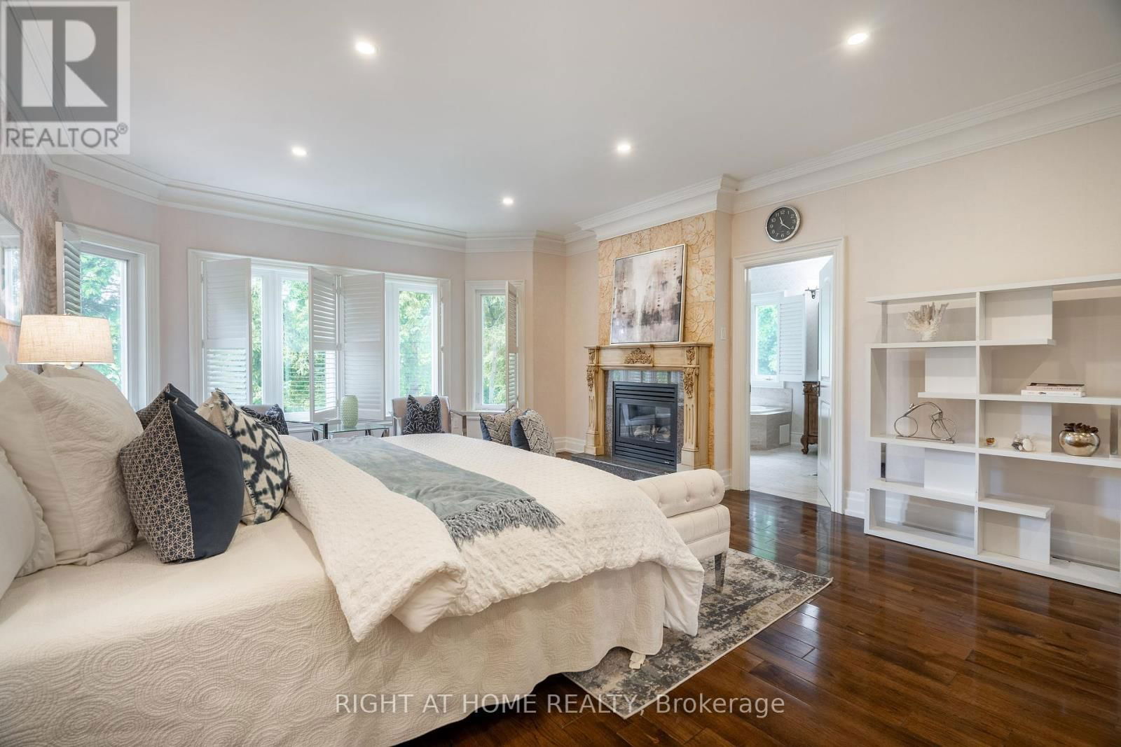 286 FERN AVENUE Image 11