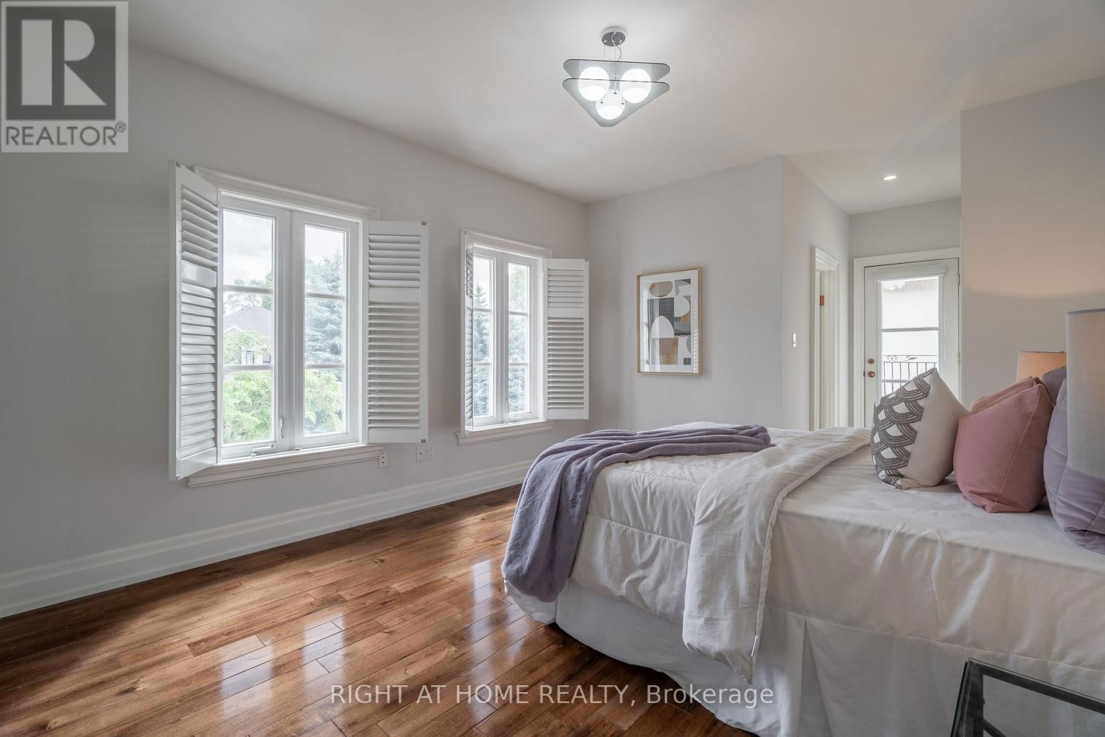 286 FERN AVENUE Image 12