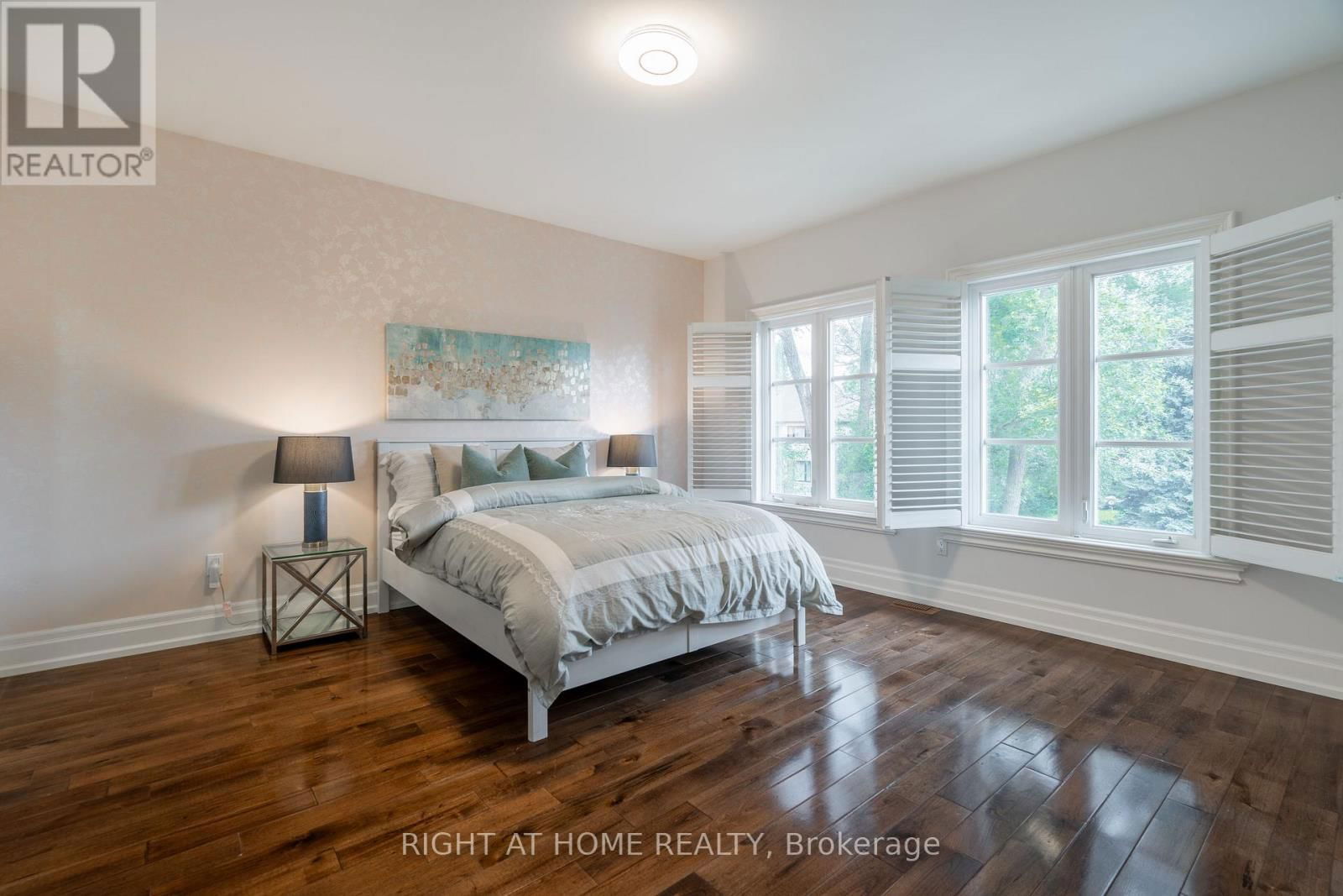 286 FERN AVENUE Image 14