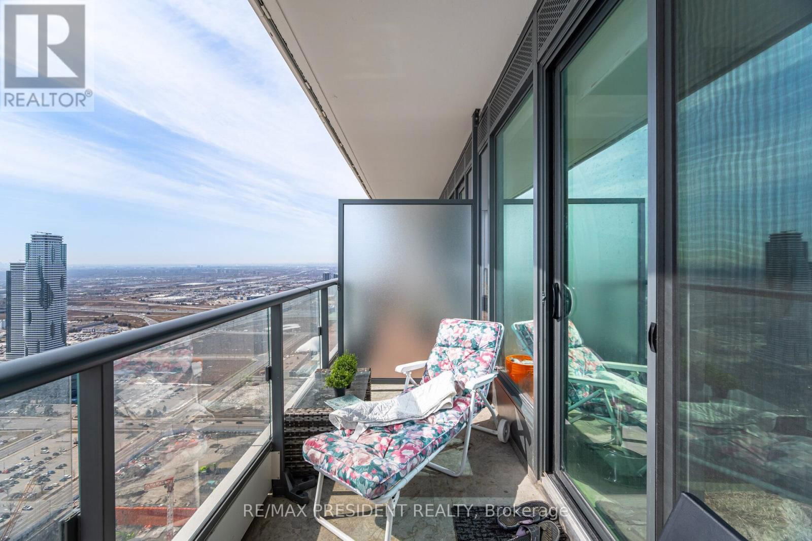 5605 - 898 PORTAGE PARKWAY Image 22
