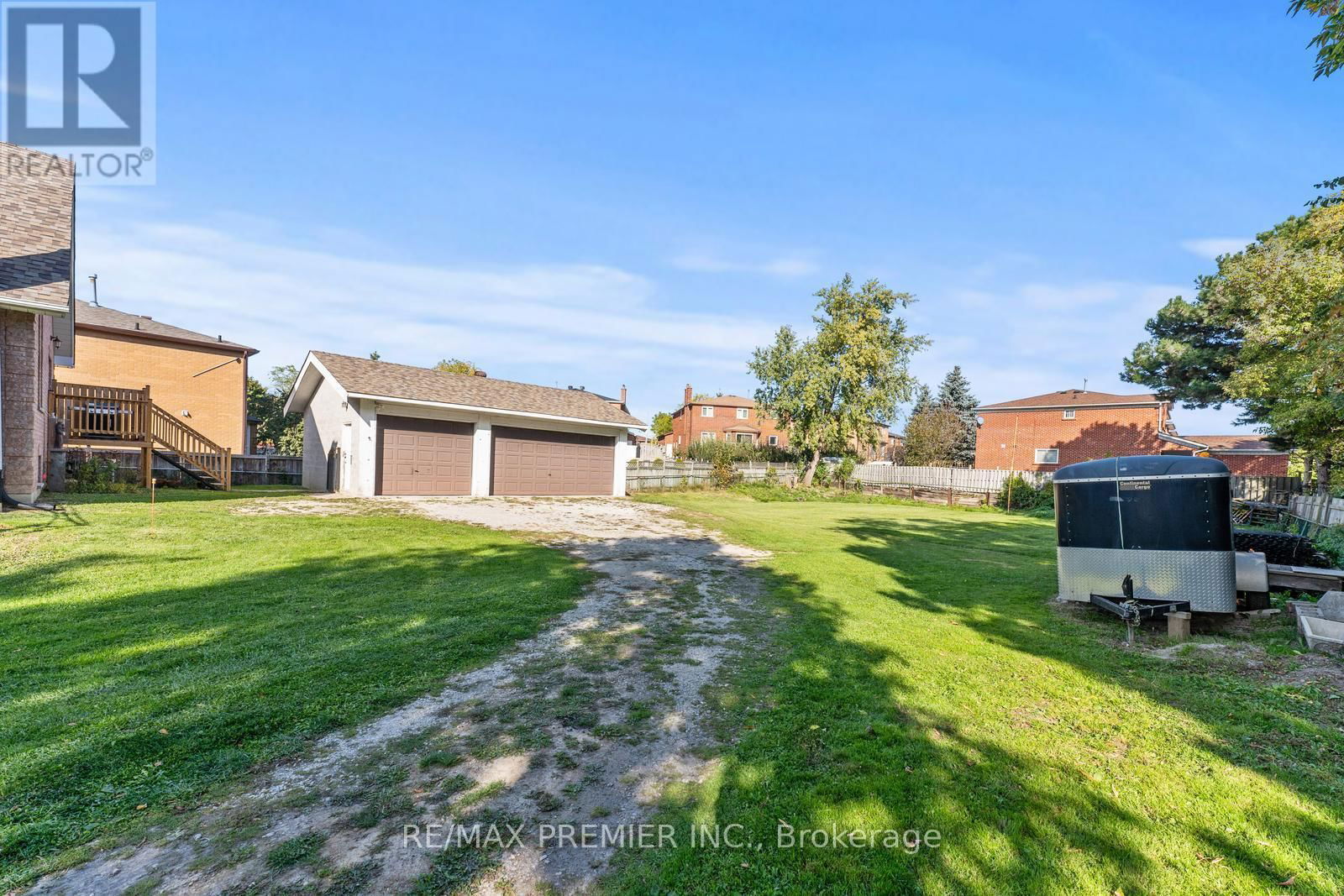 9725 KEELE STREET Image 11