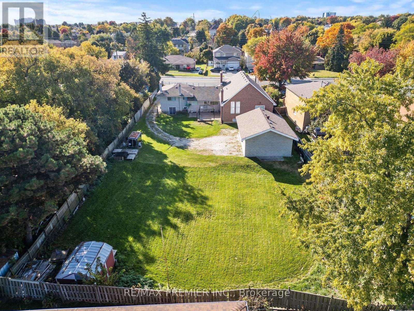 9725 KEELE STREET Image 15