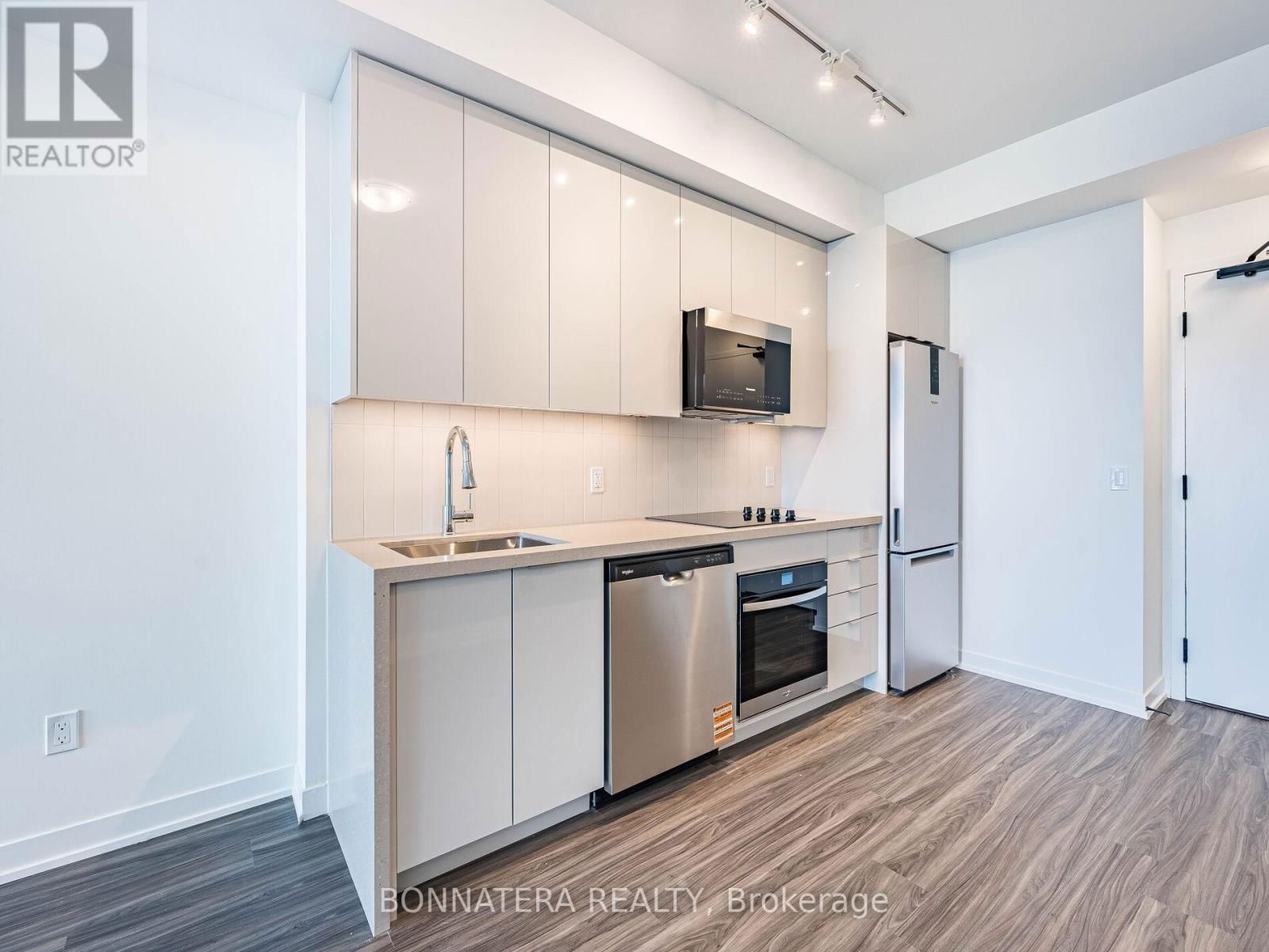 2327 - 498 CALDARI ROAD Image 13