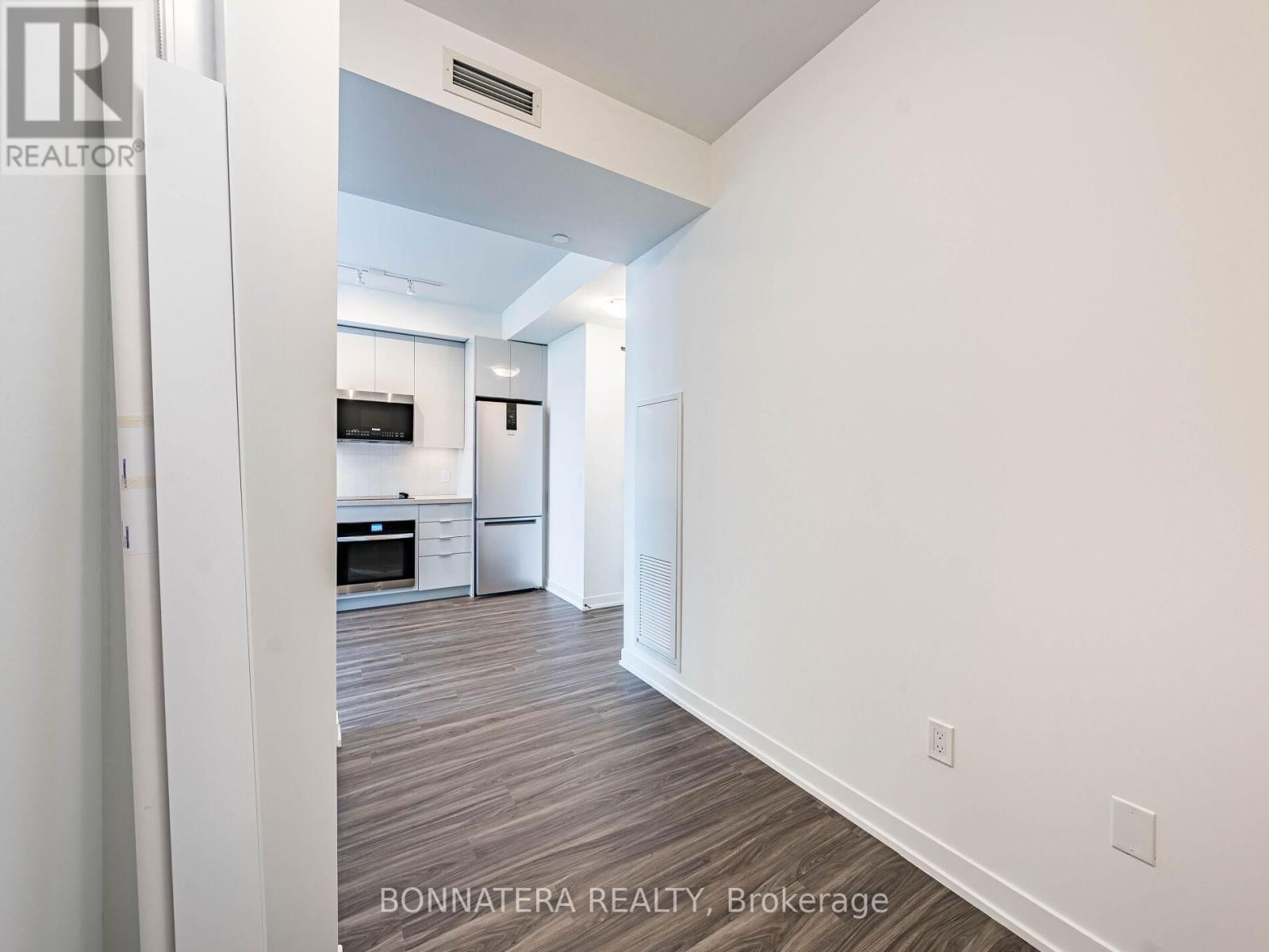 2327 - 498 CALDARI ROAD Image 25