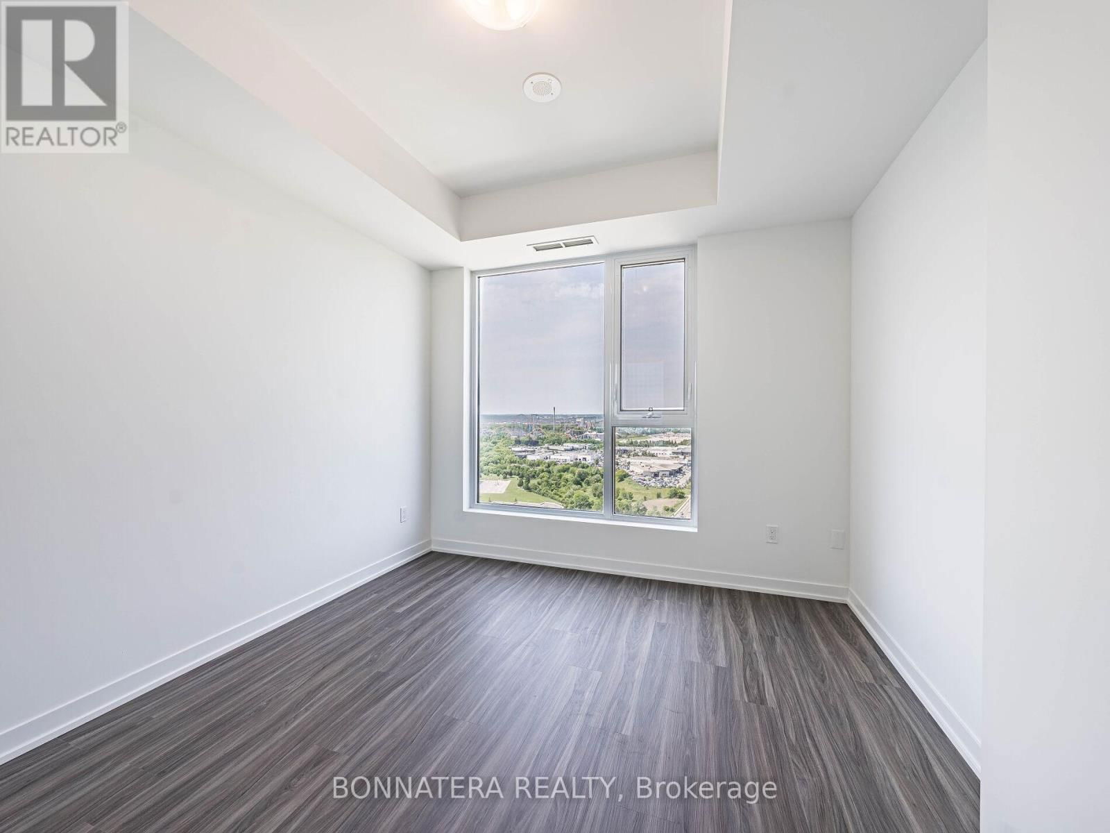 2327 - 498 CALDARI ROAD Image 27