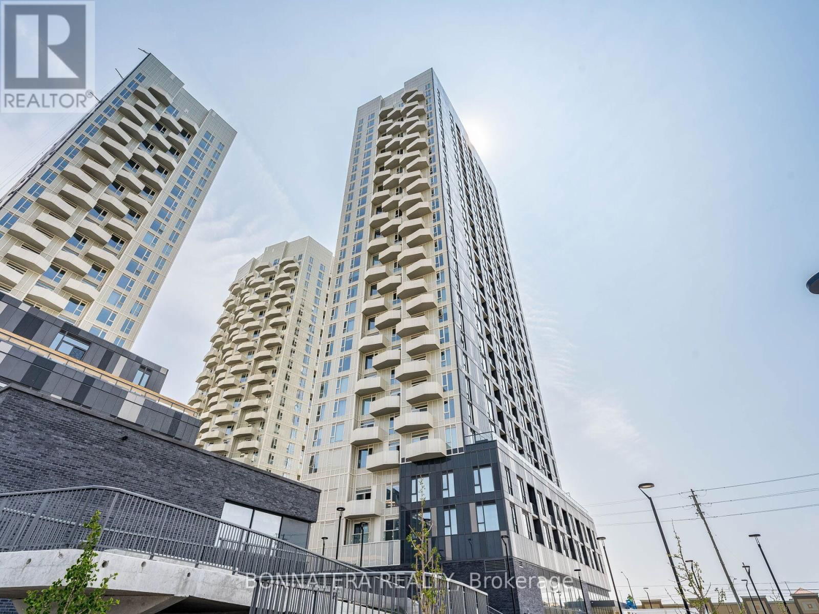 2327 - 498 CALDARI ROAD Image 3