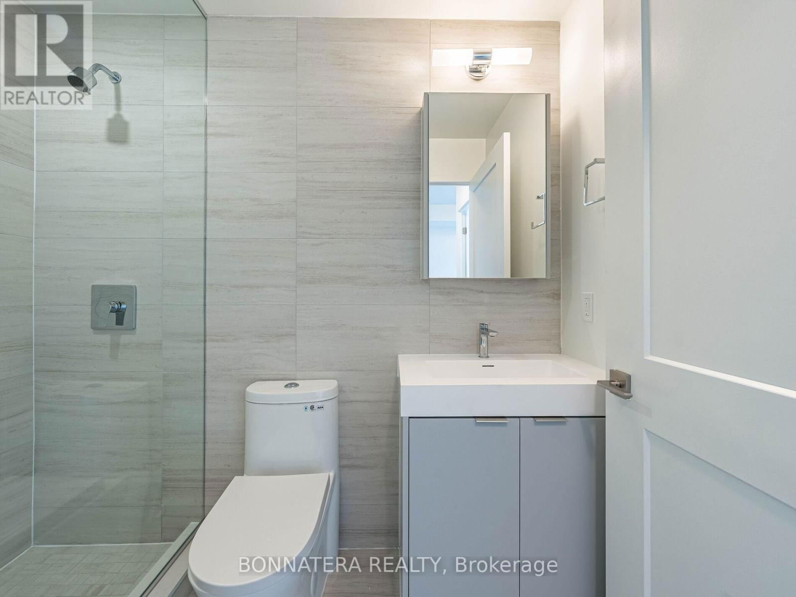 2327 - 498 CALDARI ROAD Image 31