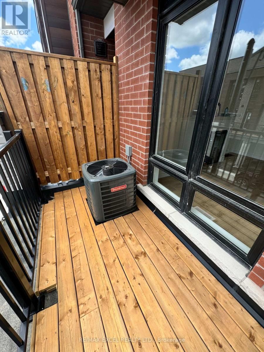 20 GRIFFITH STREET Image 7