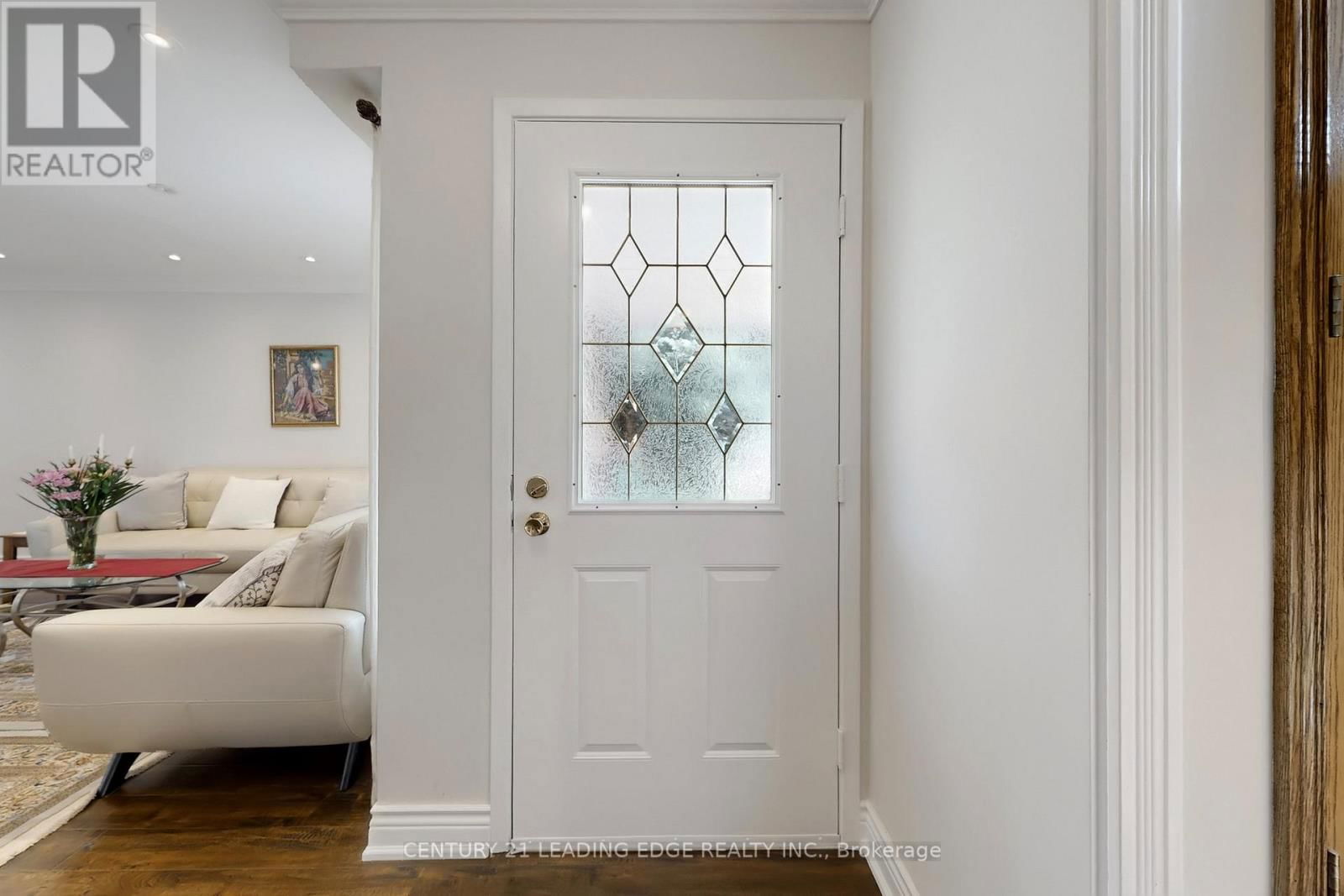 148 STEPHEN STREET Image 15