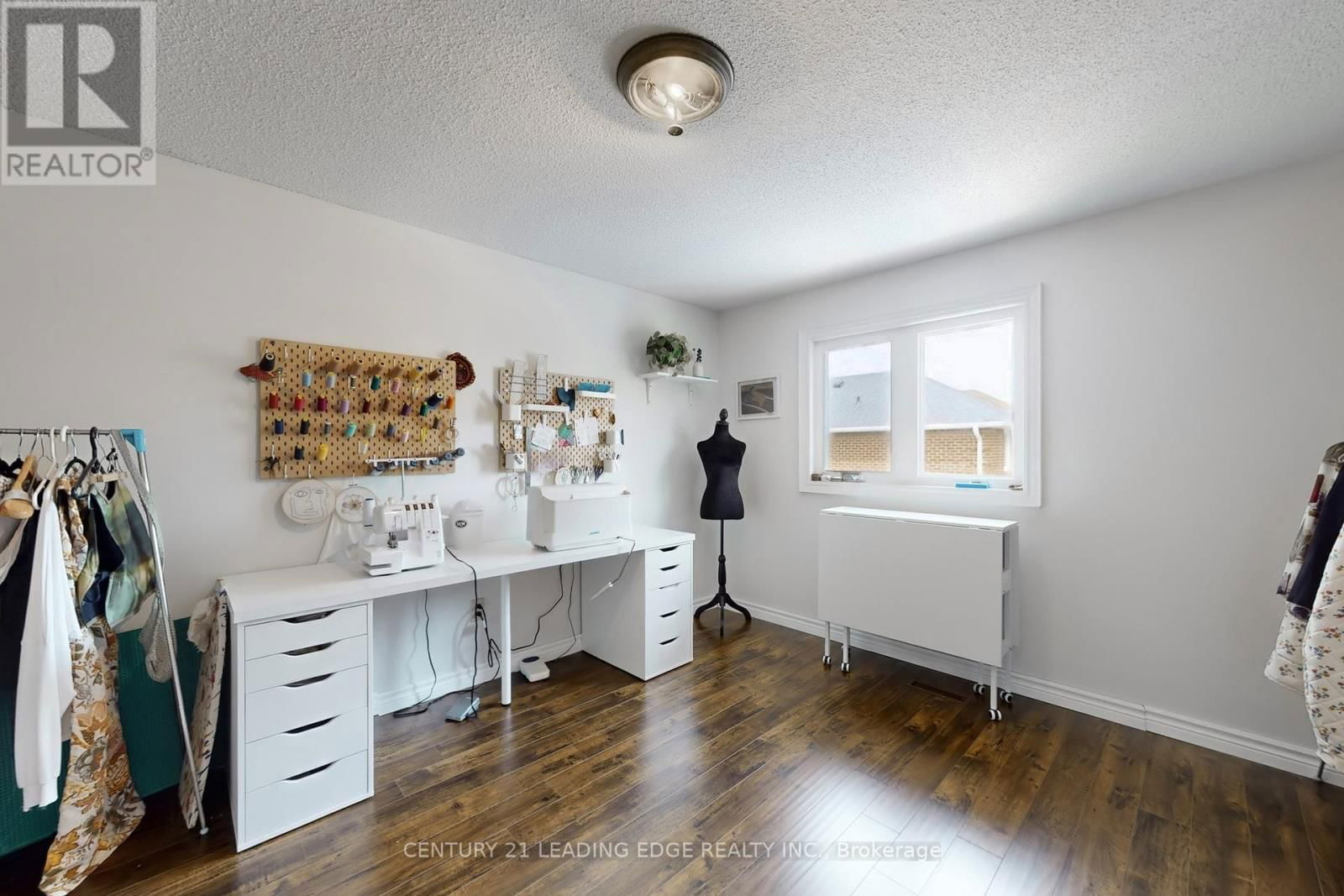 148 STEPHEN STREET Image 25