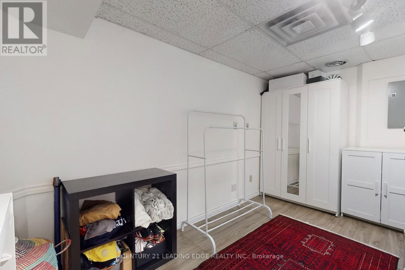 148 STEPHEN STREET Image 38